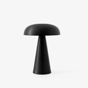 como-lampe-a-poser-and-tradition