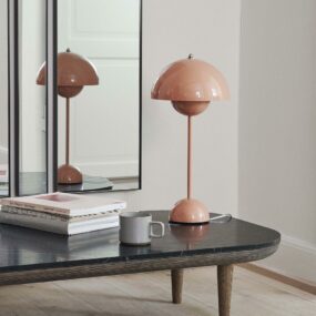 flowerpot-table-lamp-vp3-beige-red-120259